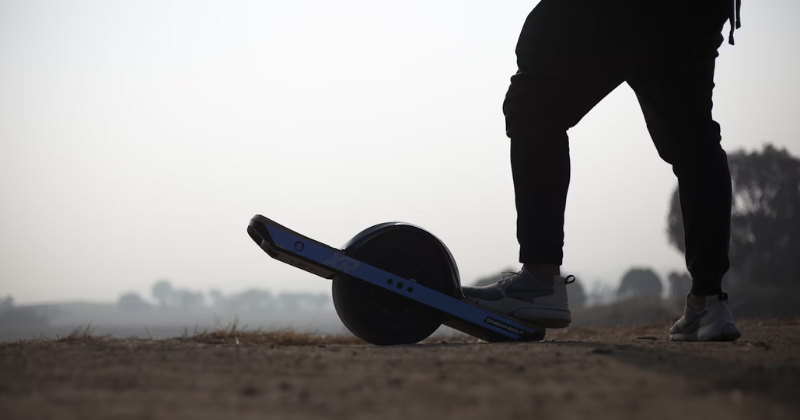 Best Gifts for Onewheel Riders – Top 14 Accessories & Gear